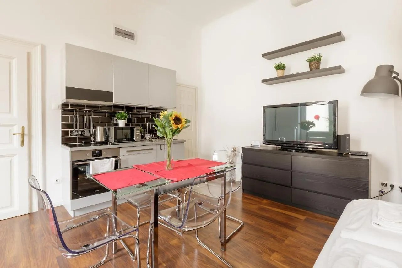 Red Dot Two - New Unit In The Heart Of Party Town Apartment Budapest 0*,  Hungary