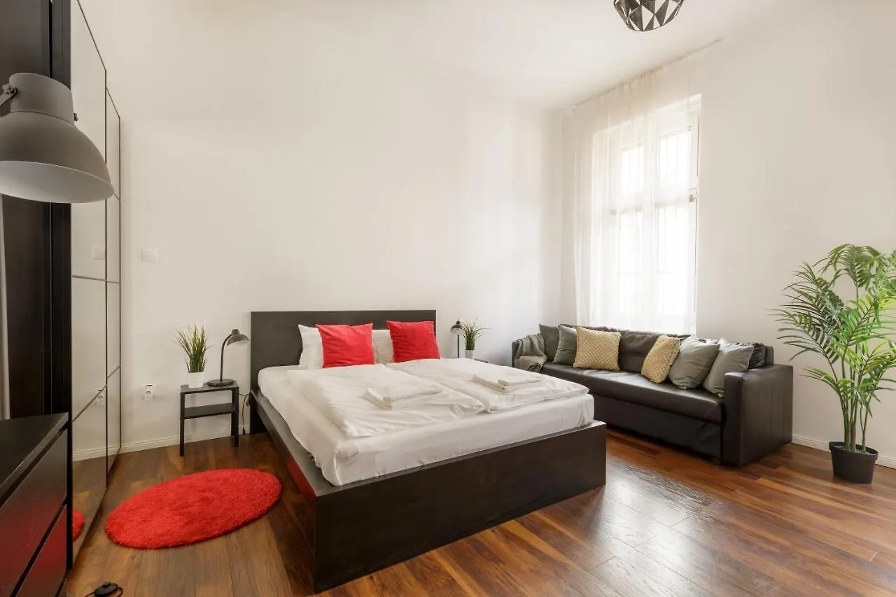 Red Dot Two - New Unit In The Heart Of Party Town Apartment Budapest